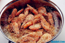 Tôm sông rang muối